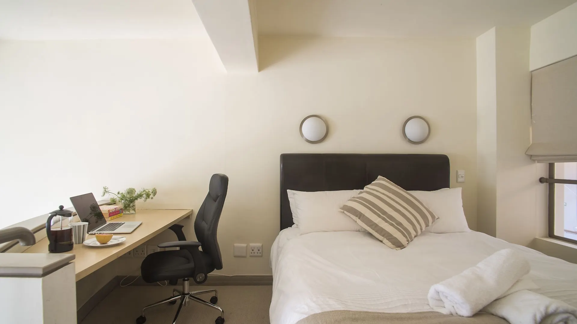 708 Mutual Heights Apartment Cape Town South Africa
