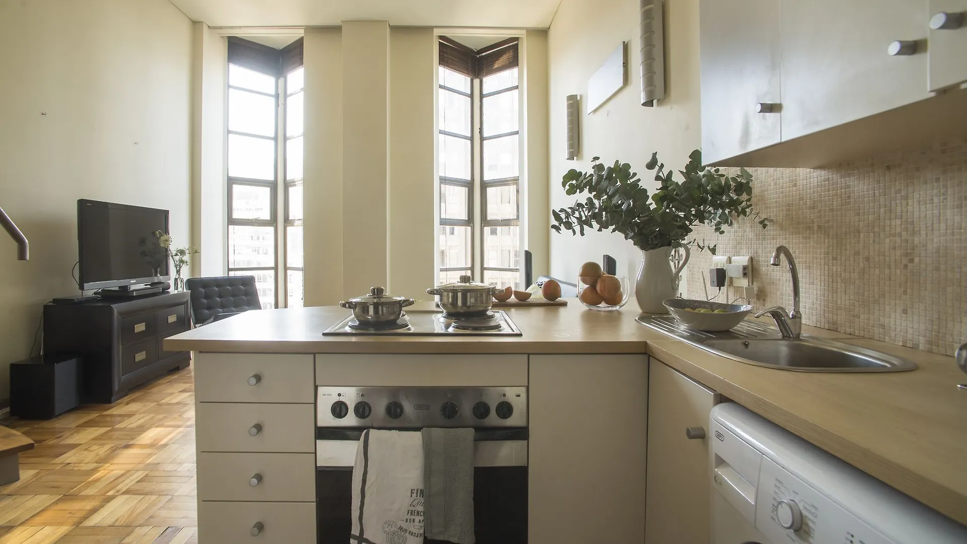 708 Mutual Heights Apartment Cape Town 0*,  South Africa